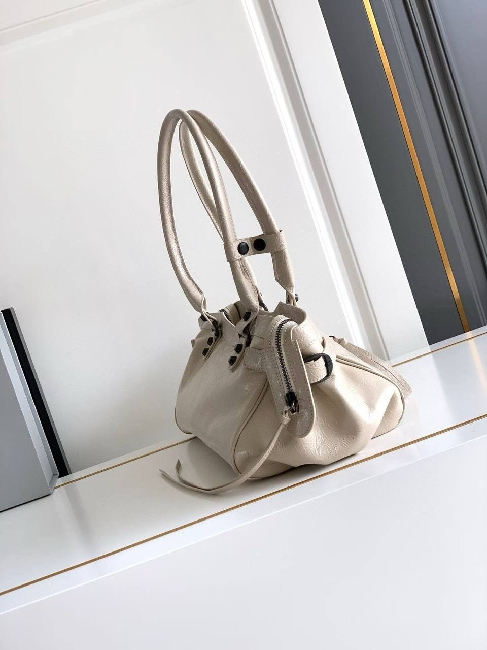 сумка баленсиага,сумка balenciaga neo classic city,сумка баленсиага бежевая,сумка баленсиага женская,balenciaga сумка женская