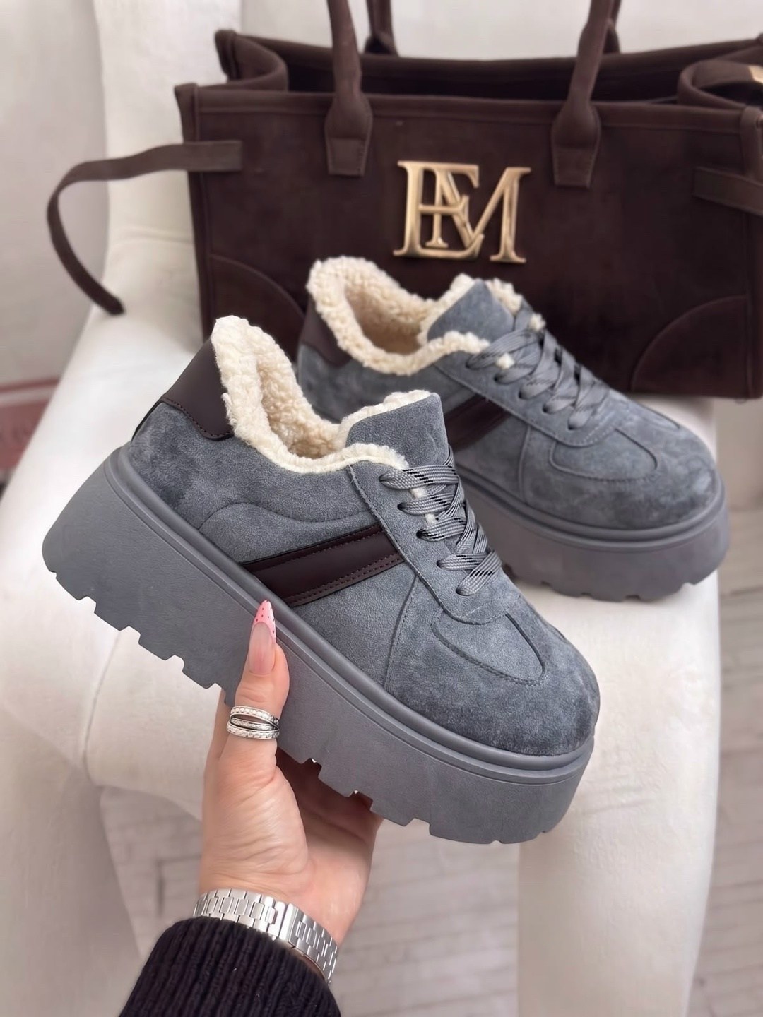 угги женские ugg,угги женские,угги зимние короткие на платформе shoe world 265300189,угги женские зимние на платформе,угги женские натуральные