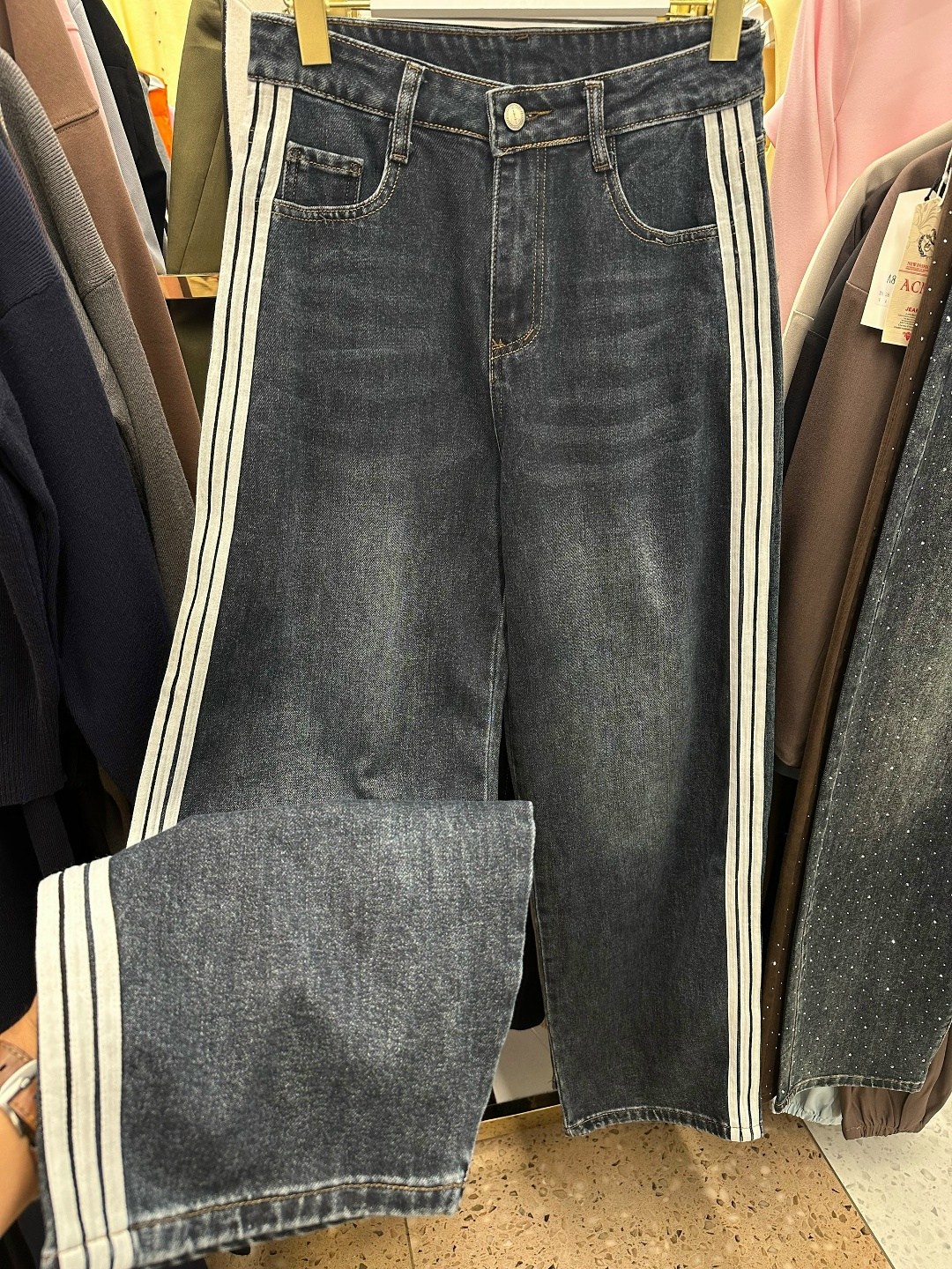 джинсы balenciaga,широкие джинсы,джинсы адидас баленсиага,мужские джинсы,джинсы в полоску