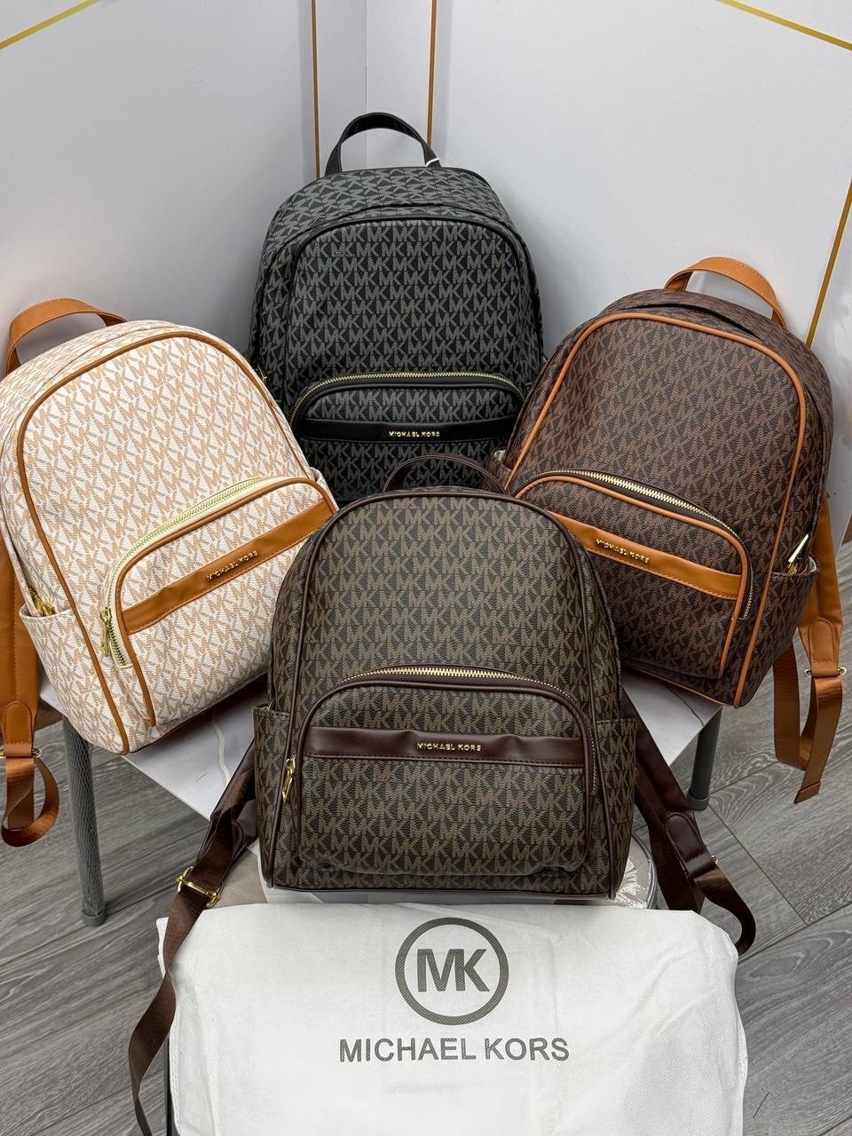 michael kors рюкзак michael kors,рюкзак michael kors женский,michael kors рюкзак,стильный рюкзак michael kors,сумка рюкзак michael kors