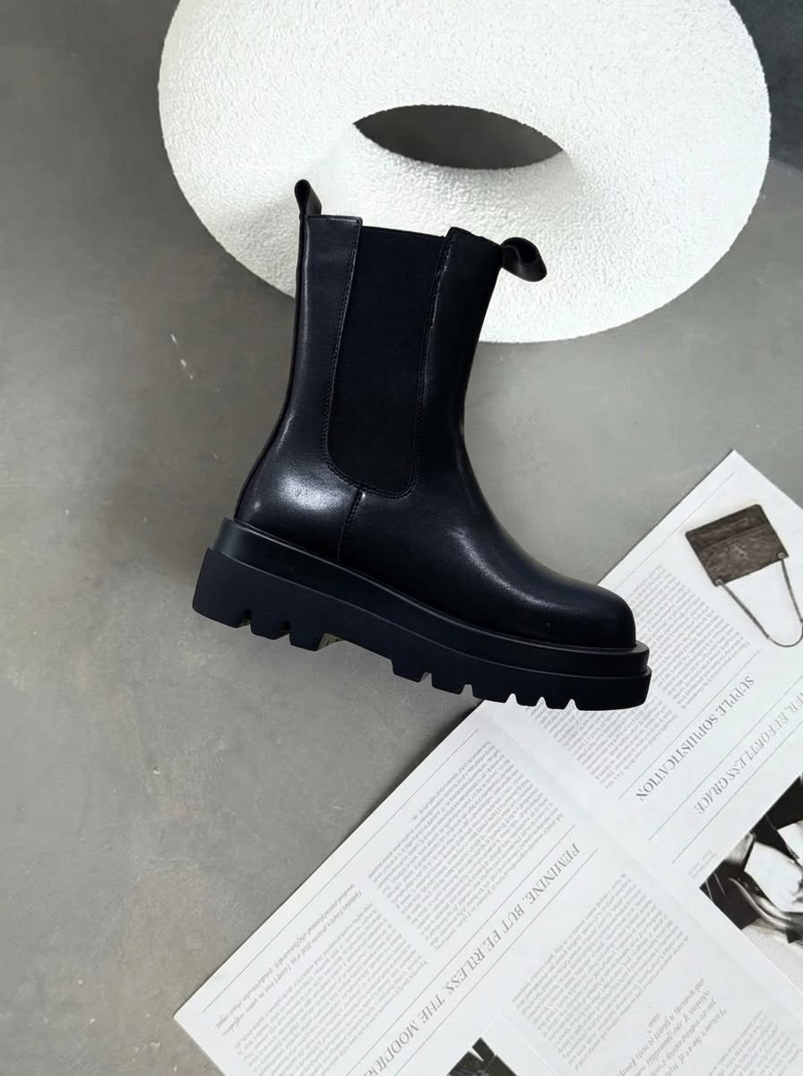 ботинки balenciaga,balenciaga женские кожаные сапоги balenciaga чёрного цвета,ботинки женские balenciaga на платформе,balenciaga женские кожаные сапоги чёрного цвета,ботинки челси balenciaga