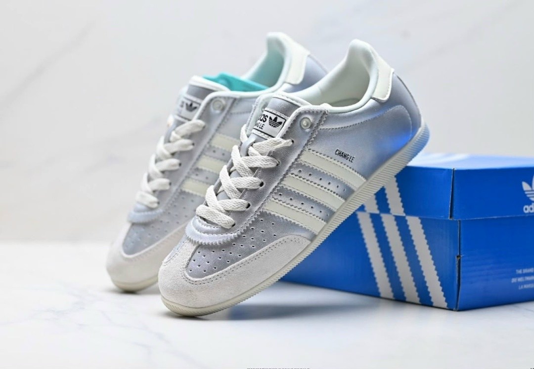 кроссовки adidas,адидас ,самбо адидас кроссовки,кроссовки adidas original,повседневные кроссовки