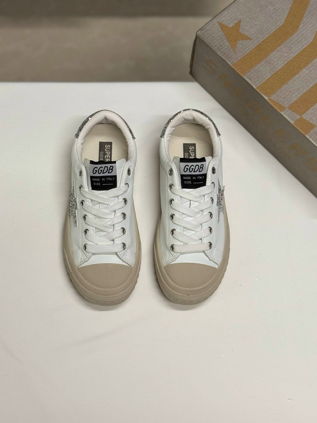 кроссовки golden goose hi star classic синий,синие женские замшевые кеды hi star golden goose,кеды golden goose,замшевые кеды hi star golden goose deluxe brand,замшевые кеды hi star golden goose gwf00