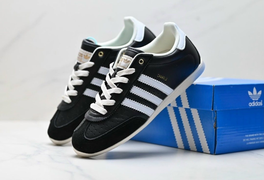 кроссовки adidas,адидас ,самбо адидас кроссовки,кроссовки adidas original,повседневные кроссовки