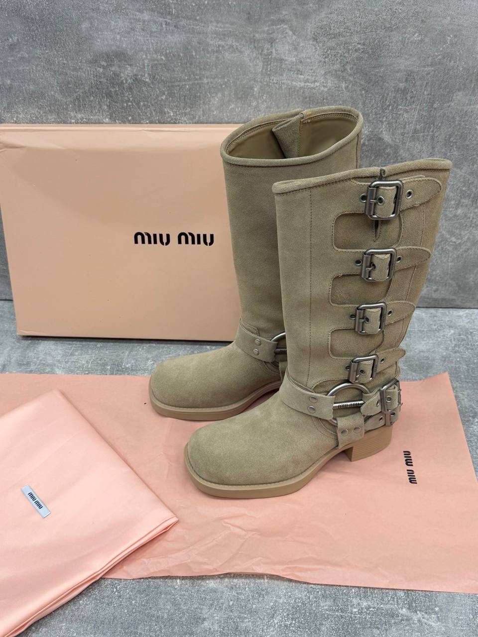сапоги miu miu,женские сапоги,,сапоги модные,замшевые сапоги