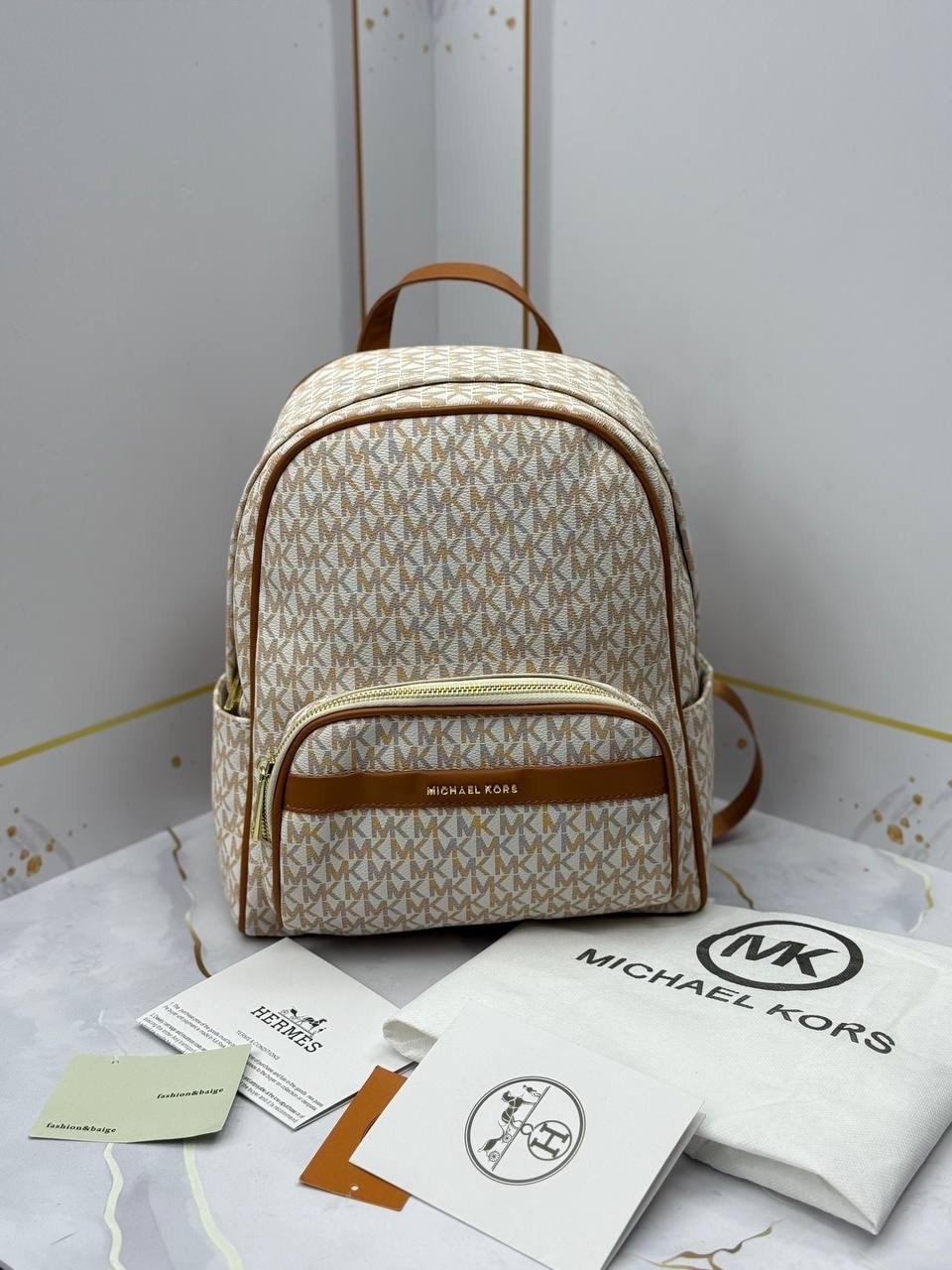 michael kors рюкзак michael kors,рюкзак michael kors женский,michael kors рюкзак,стильный рюкзак michael kors,сумка рюкзак michael kors