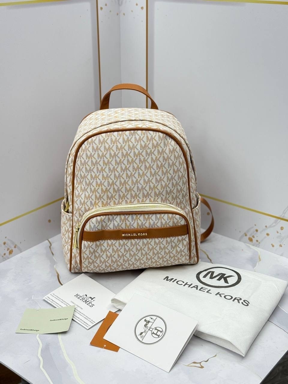 michael kors рюкзак michael kors,рюкзак michael kors женский,michael kors рюкзак,стильный рюкзак michael kors,сумка рюкзак michael kors