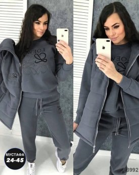 Костюм