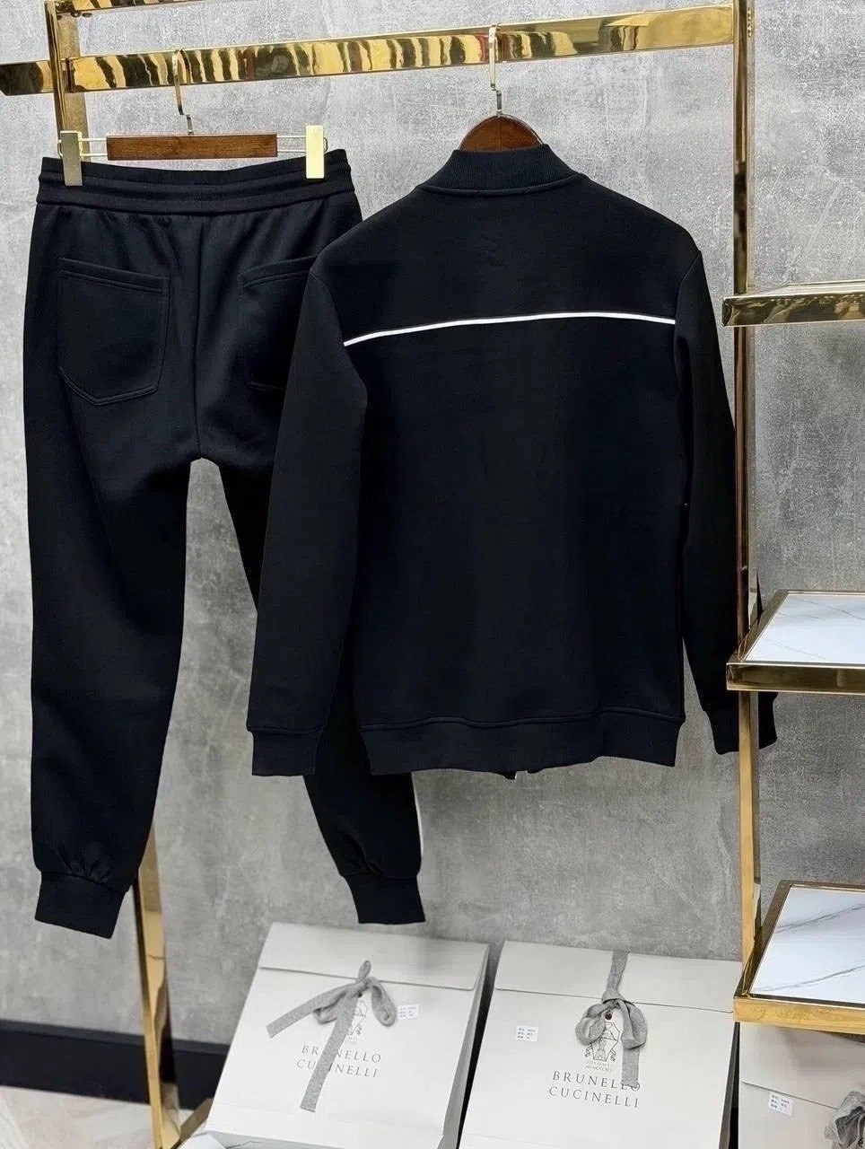 спортивный костюм brunello cucinelli,спортивный костюм,спортивный костюм мужской,костюм спортивный prada,костюм brunello cucinelli