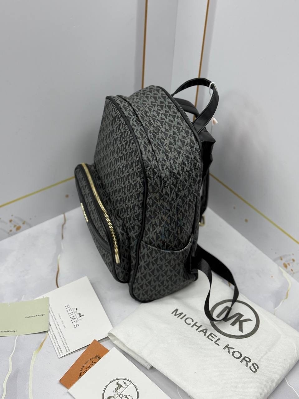 michael kors рюкзак michael kors,рюкзак michael kors женский,michael kors рюкзак,стильный рюкзак michael kors,сумка рюкзак michael kors