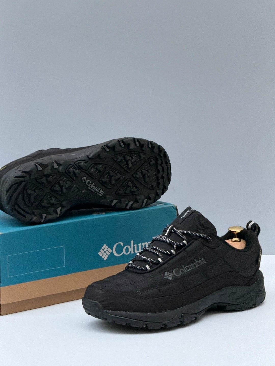 columbia waterproof черные зимние кроссовки,кроссовки columbia мужские,мужские зимние кроссовки columbia,термо кроссовки columbia,зимние кроссовки columbia