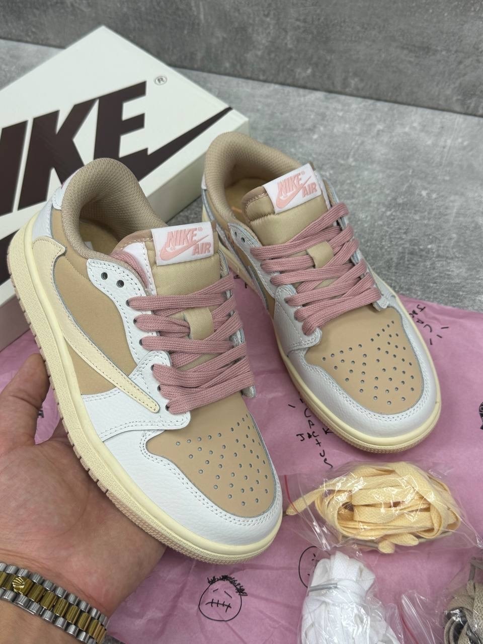 travis scott x air jordan 1 low sail/shy pink,кроссовки nike air jordan 1 low,кроссовки женские nike air jordan 1,кроссовки air jordan 1 low x travis scott 'shy pink' unisex,кроссовки nike travis scot