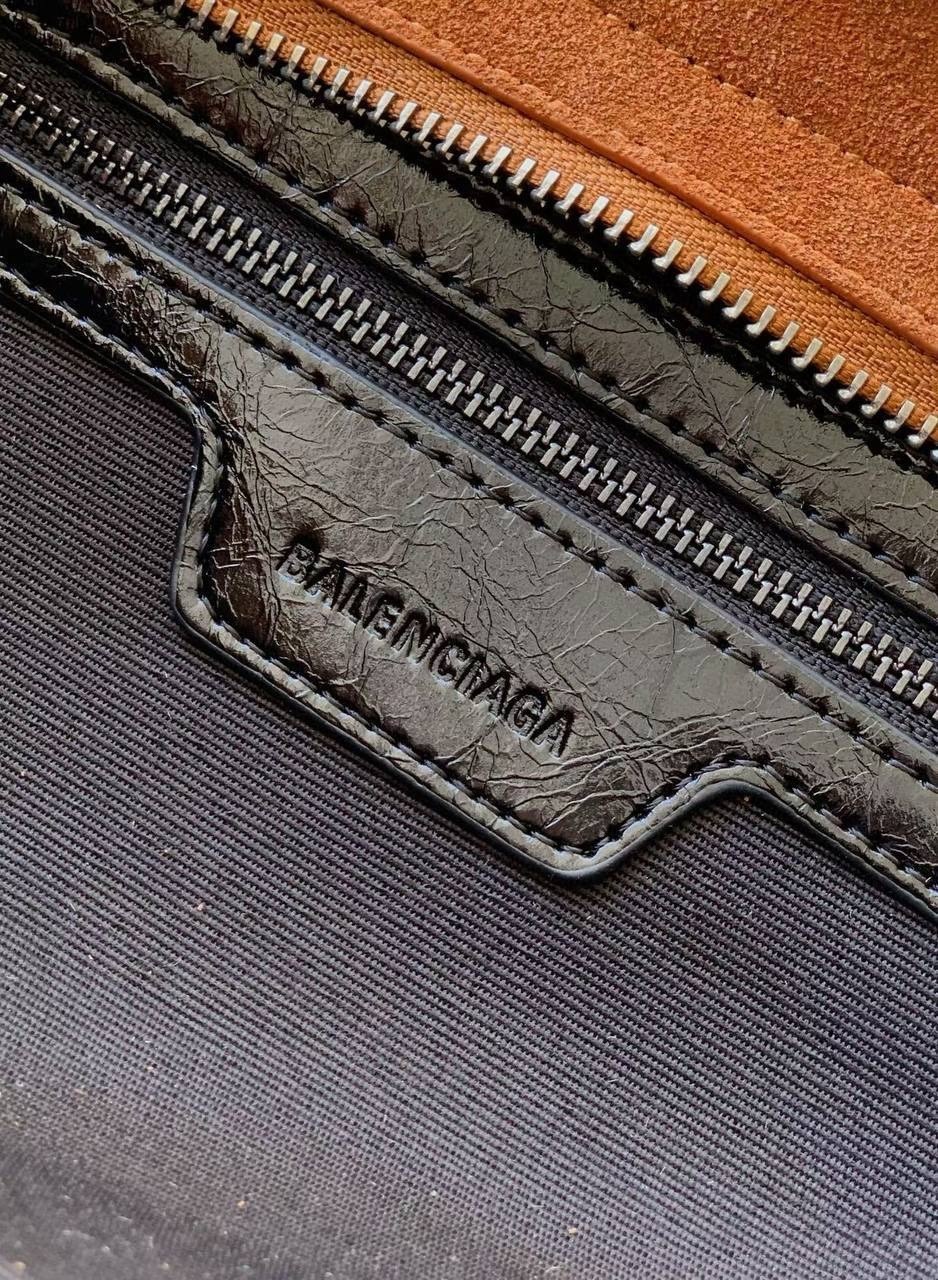 balenciaga city bag,balenciaga metallic edge suede city bag,сумка женская balenciaga,сумка balenciaga,сумка женская замшевая