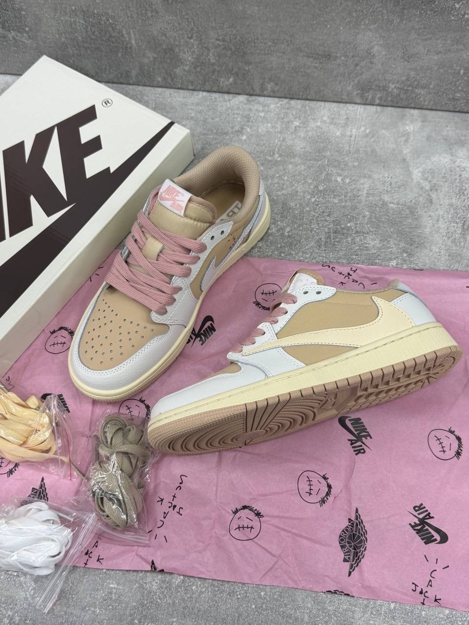 travis scott x air jordan 1 low sail/shy pink,кроссовки nike air jordan 1 low,кроссовки женские nike air jordan 1,кроссовки air jordan 1 low x travis scott 'shy pink' unisex,кроссовки nike travis scot