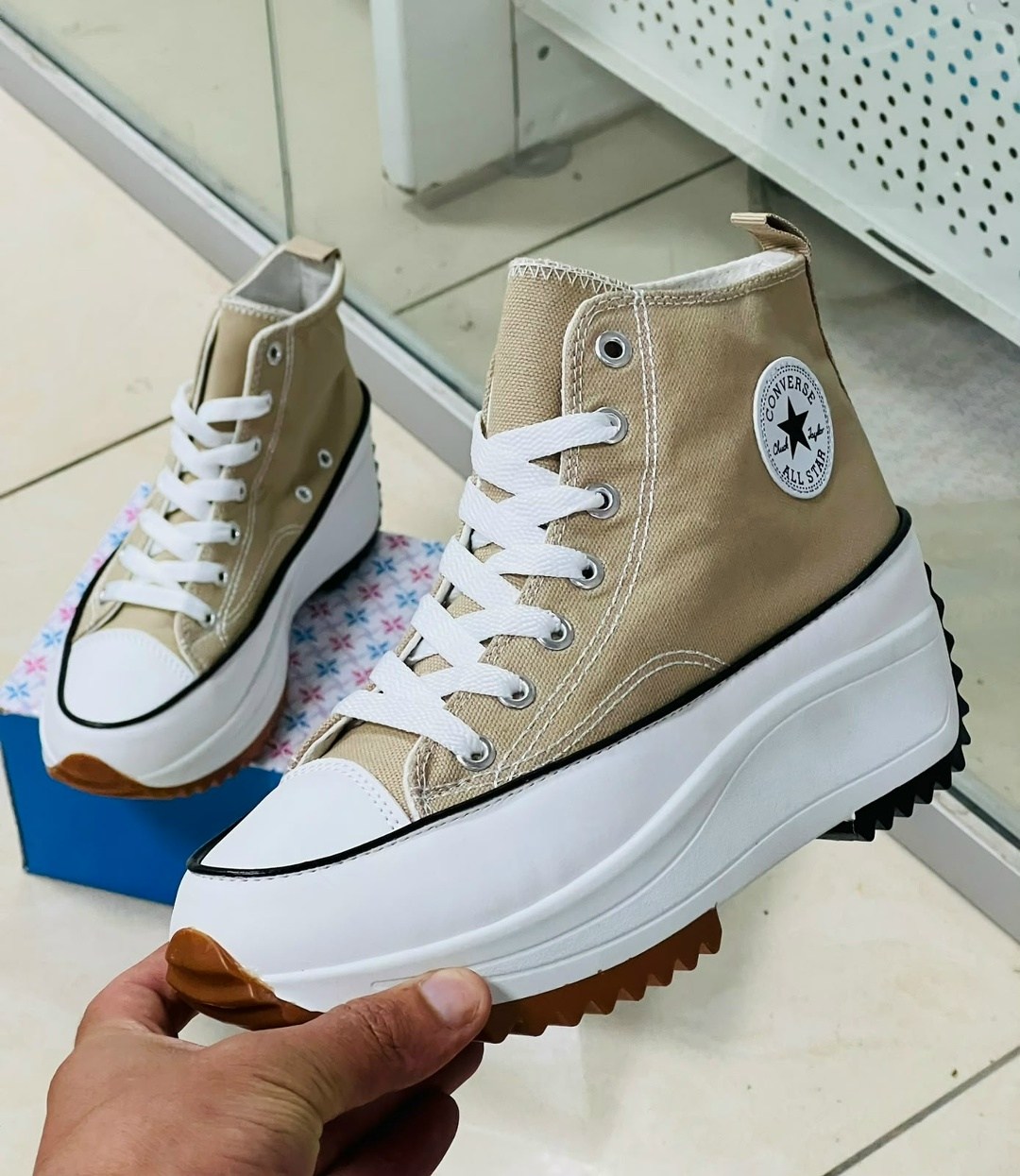 ,converse chuck taylor all star,converse run star hike,converse chuck taylor all star move,converse run star hike platform