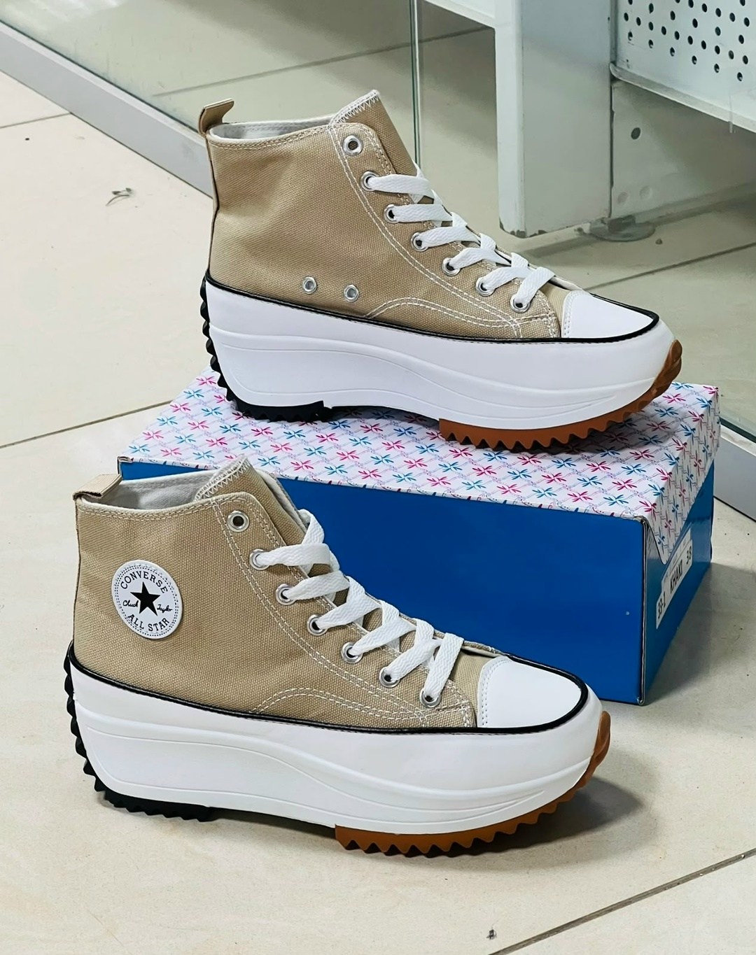 ,converse chuck taylor all star,converse run star hike,converse chuck taylor all star move,converse run star hike platform