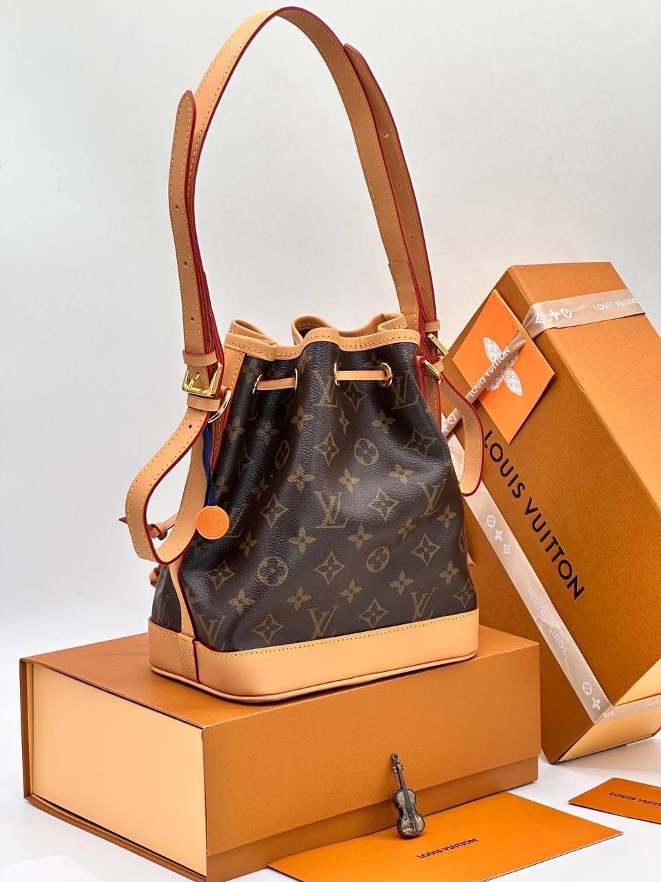 louis vuitton сумка женская,cумка louis vuitton,сумки луи виттон,louis vuitton сумка ведро,сумочка луи виттон