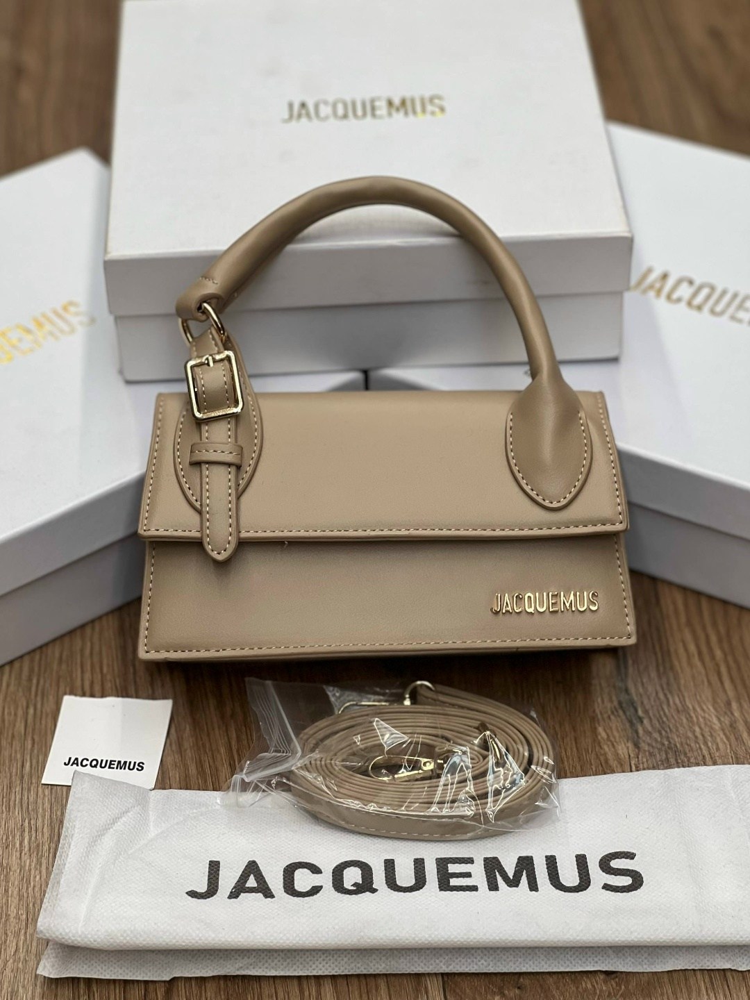 сумки jacquemus,сумка jacquemus 24/13 см,сумочка-клатч jacquemus,jacquemus сумка мини,jacquemus сумка на плечо