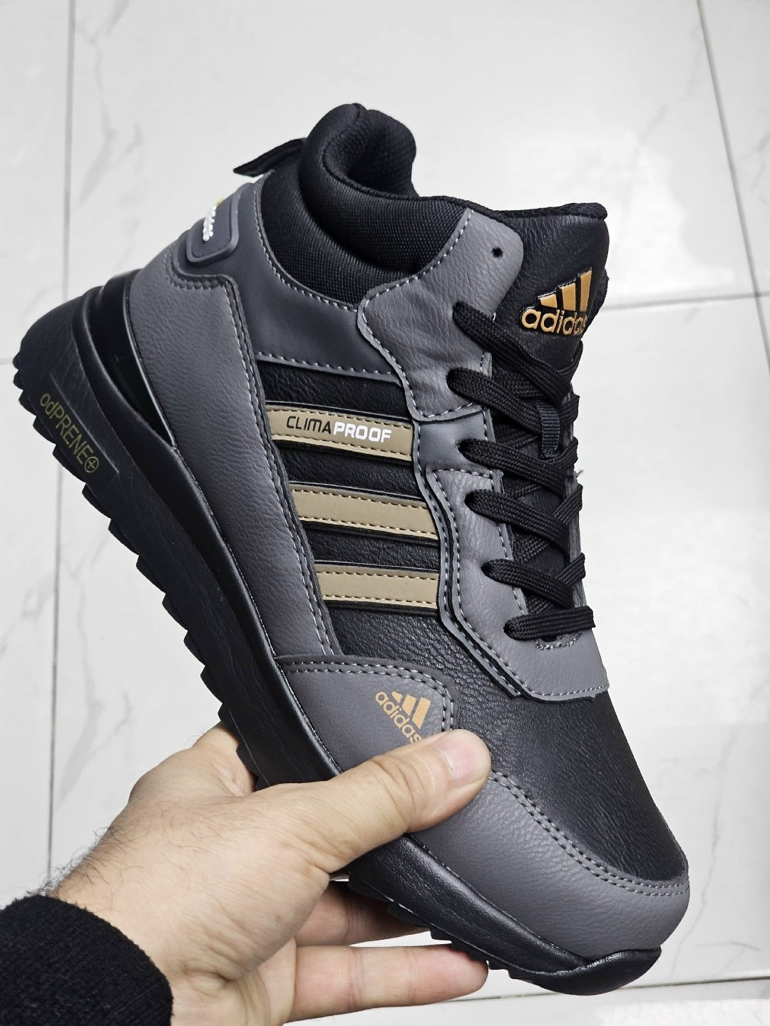 адидас иники мужские зимние кроссовки,кроссовки зимние мужские adidas,кроссовки зимние adidas,кроссовки мужские adidas,зимние кроссовки мужские адидас