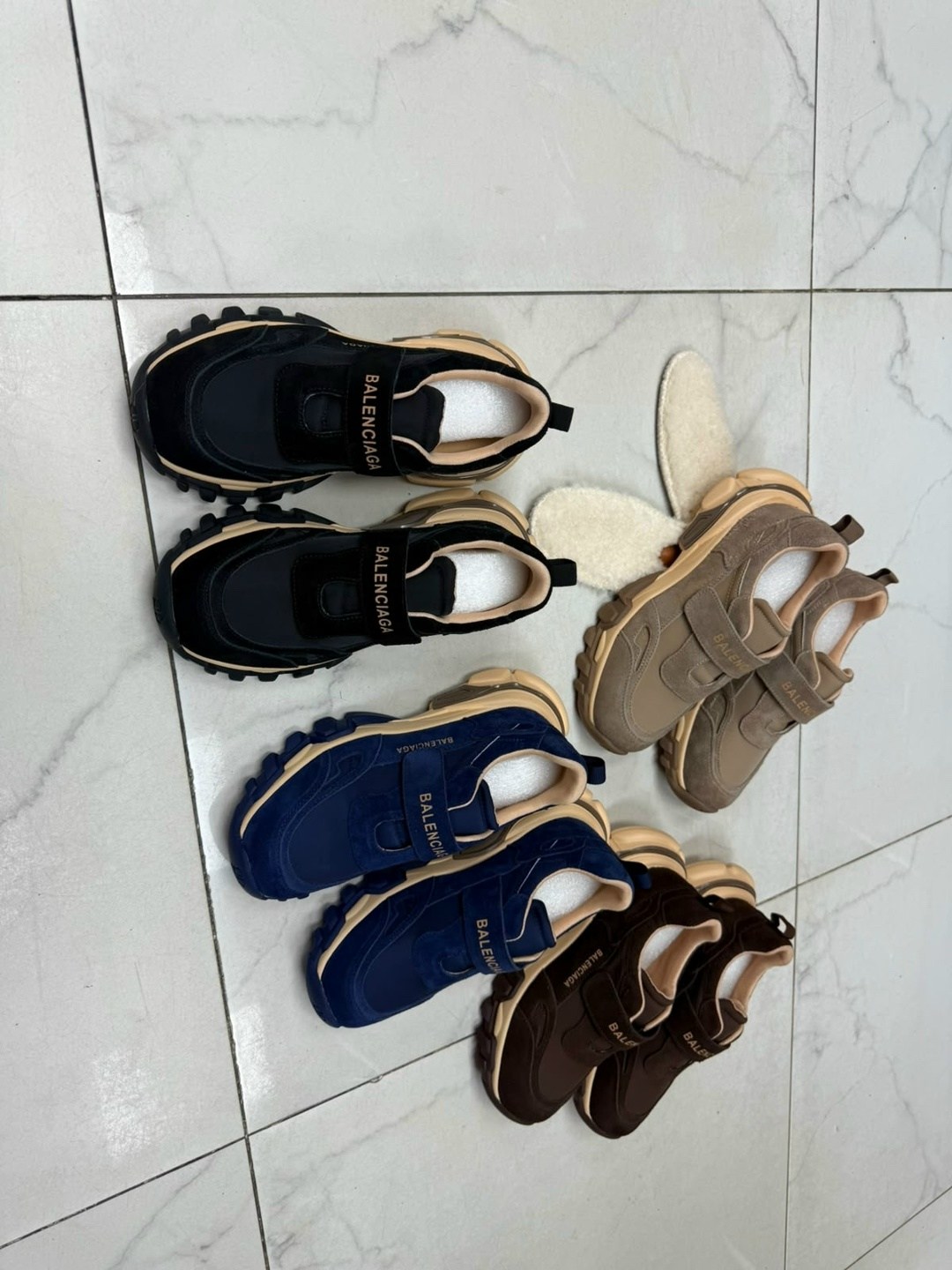 balmain кроссовки,,кроссовки balenciaga,кроссовки женские balenciaga,баленсиага кроссовки