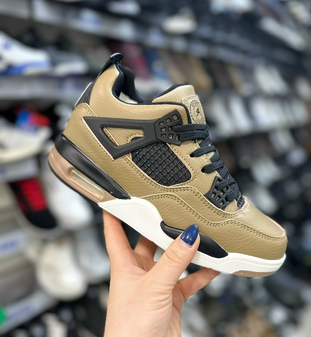 кроссовки женскиe,кроссовки nike air jordan 4 retro,кроссовки,спортивная ,