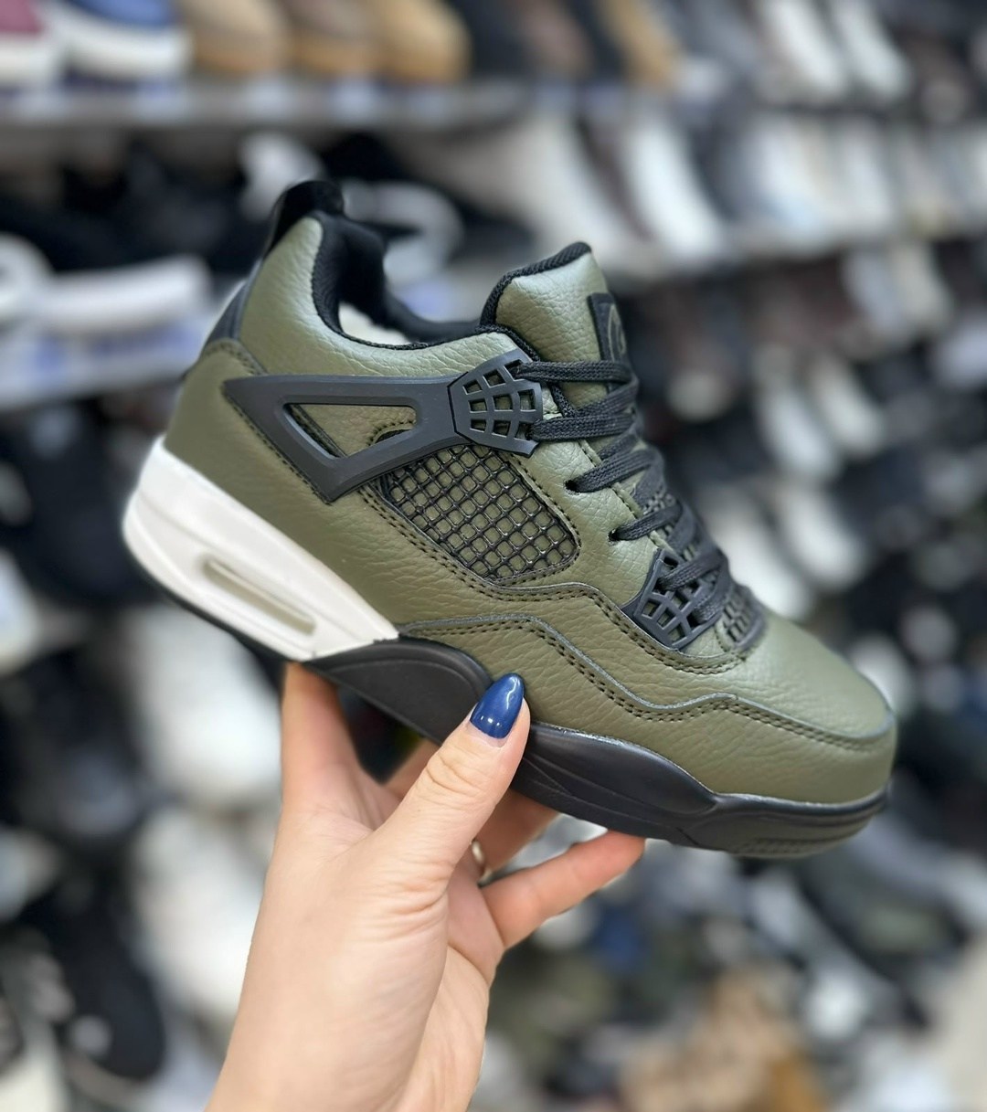 кроссовки женскиe,кроссовки nike air jordan 4 retro,кроссовки,спортивная ,