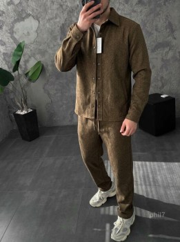 Костюм