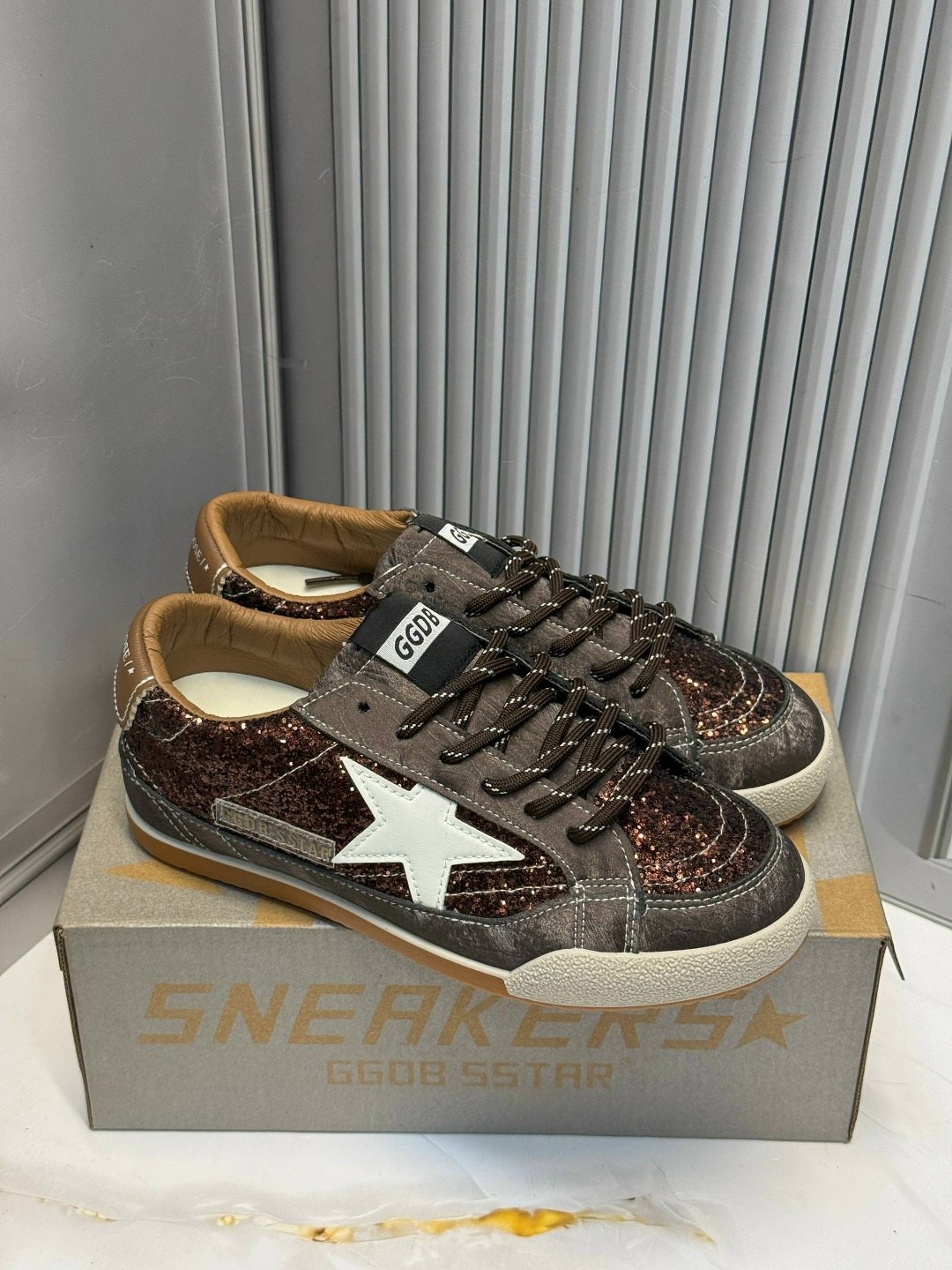golden goose кроссовки super-star коричневый,кроссовки golden goose,кеды golden goose,кеды golden goose женские,golden goose кеды stardan коричневый