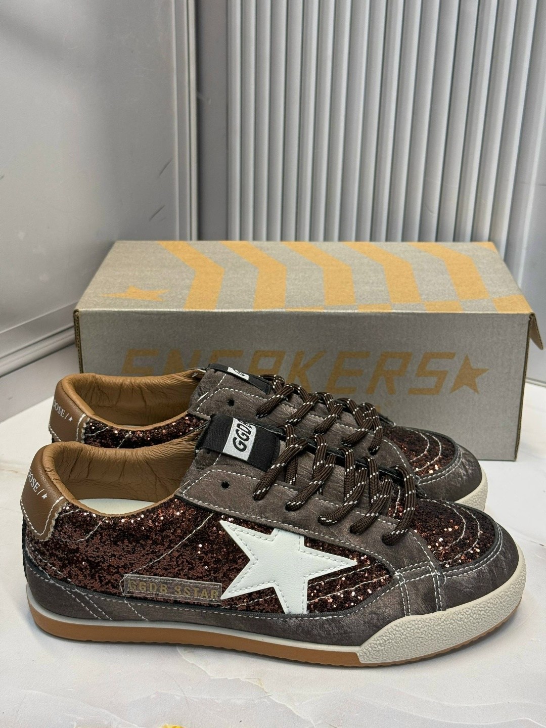 golden goose кроссовки super-star коричневый,кроссовки golden goose,кеды golden goose,кеды golden goose женские,golden goose кеды stardan коричневый