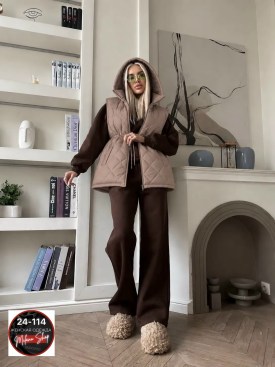 Костюм