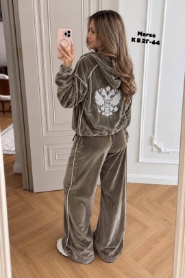 Костюм