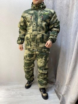 Костюм