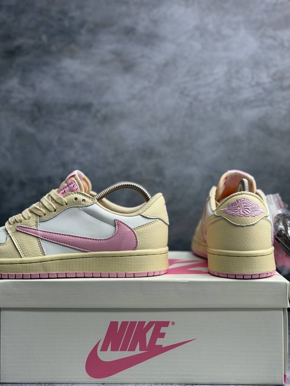 travis scott x air jordan 1 low sail/shy pink,nike air jordan 1 low x travis scott,кроссовки nike air jordan 1 travis scott,nike air jordan 1 low x travis scott sail shy pink,кроссовки air jordan 1
