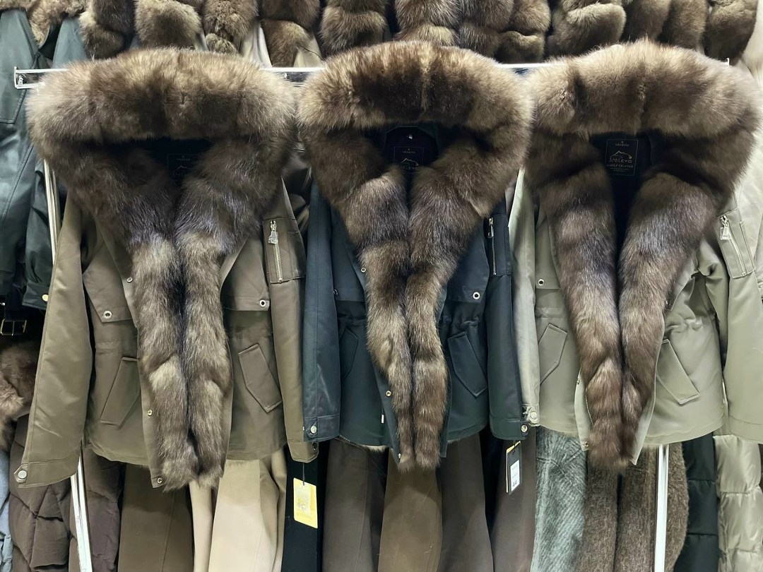 парка с натуральным мехом,парка женская с натуральным мехом,парка с мехом,черная парка с мехом песца,парки с мехом песца