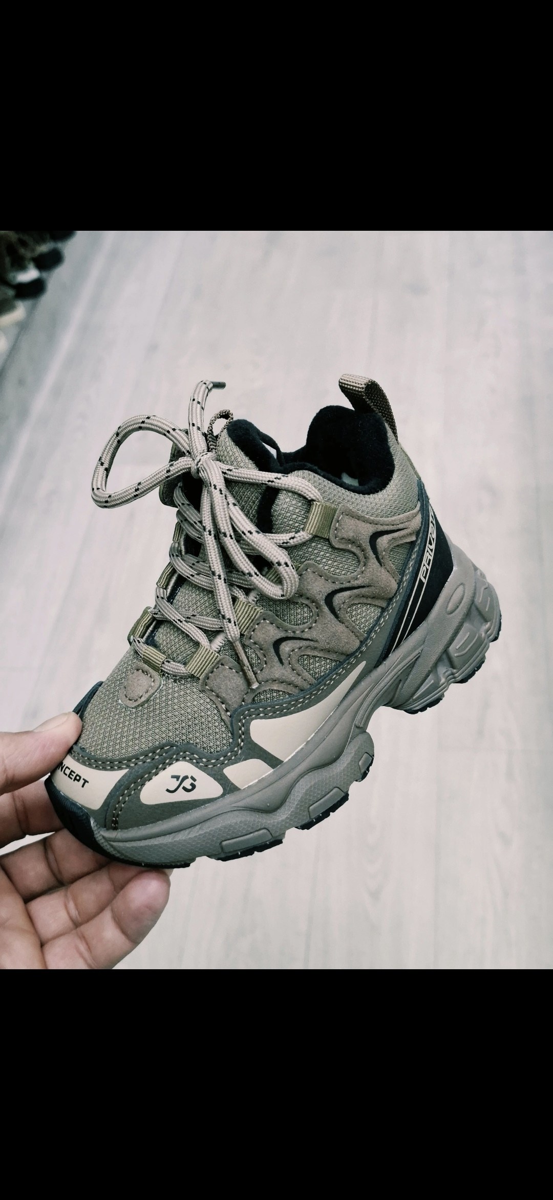 кроссовки женскиe,кроссовки,кроссовки fila,массивные кроссовки,повседневные кроссовки