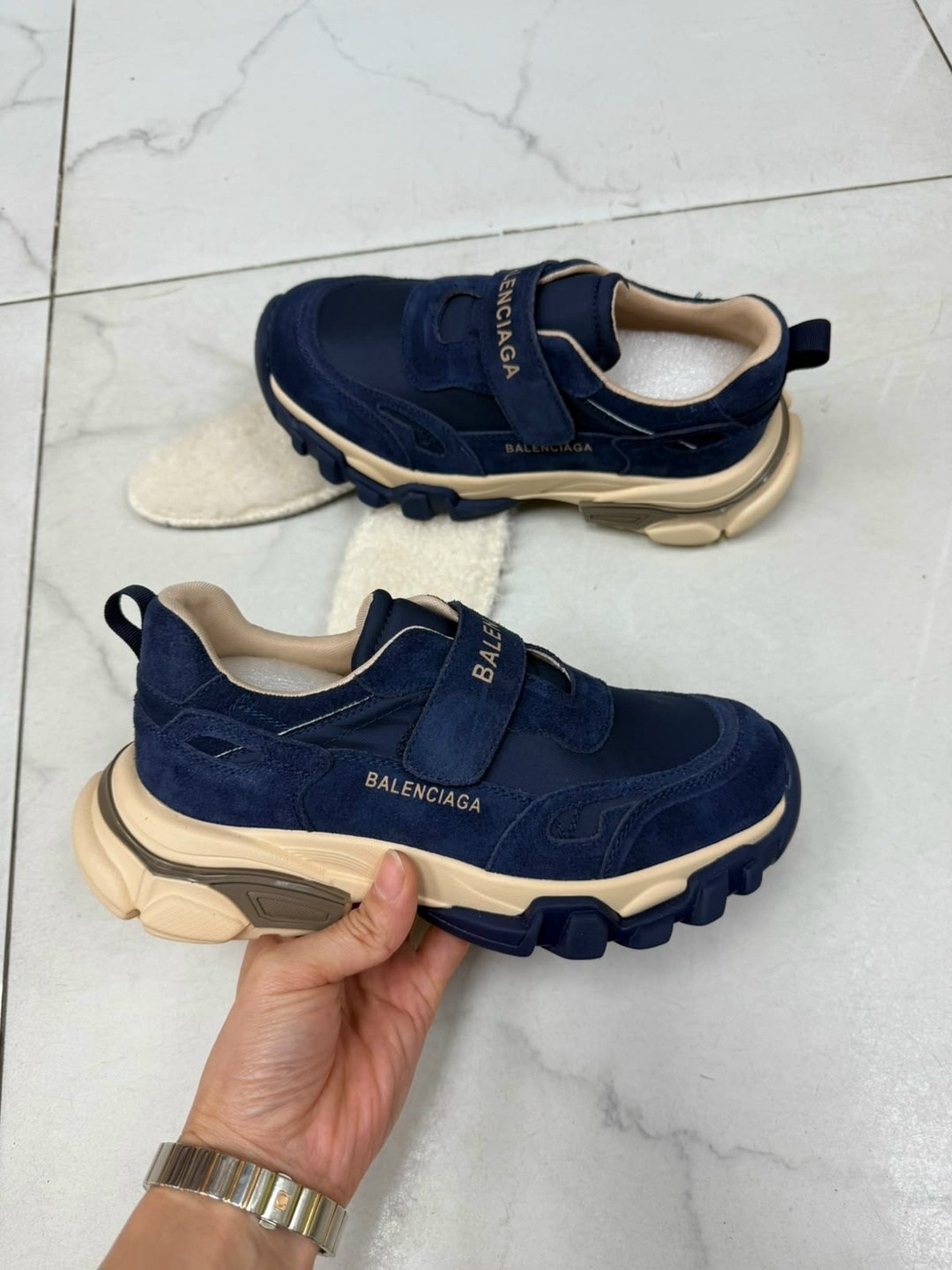 balmain кроссовки,,кроссовки balenciaga,кроссовки женские balenciaga,баленсиага кроссовки