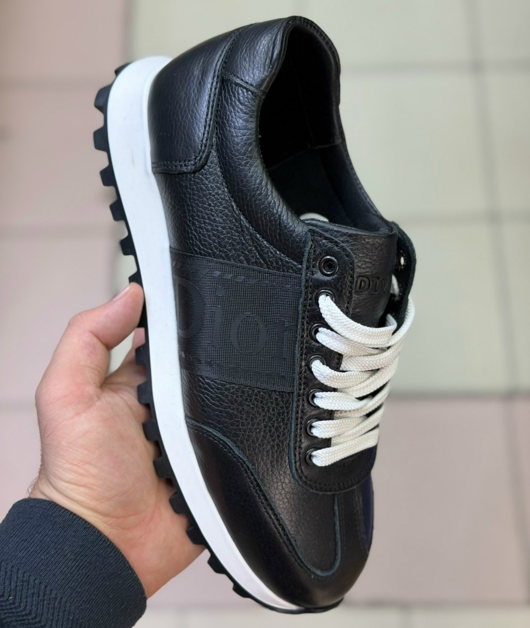 кроссовки emporio armani,кожаные кроссовки emporio armani,кроссовки мужские armani,,кроссовки armani