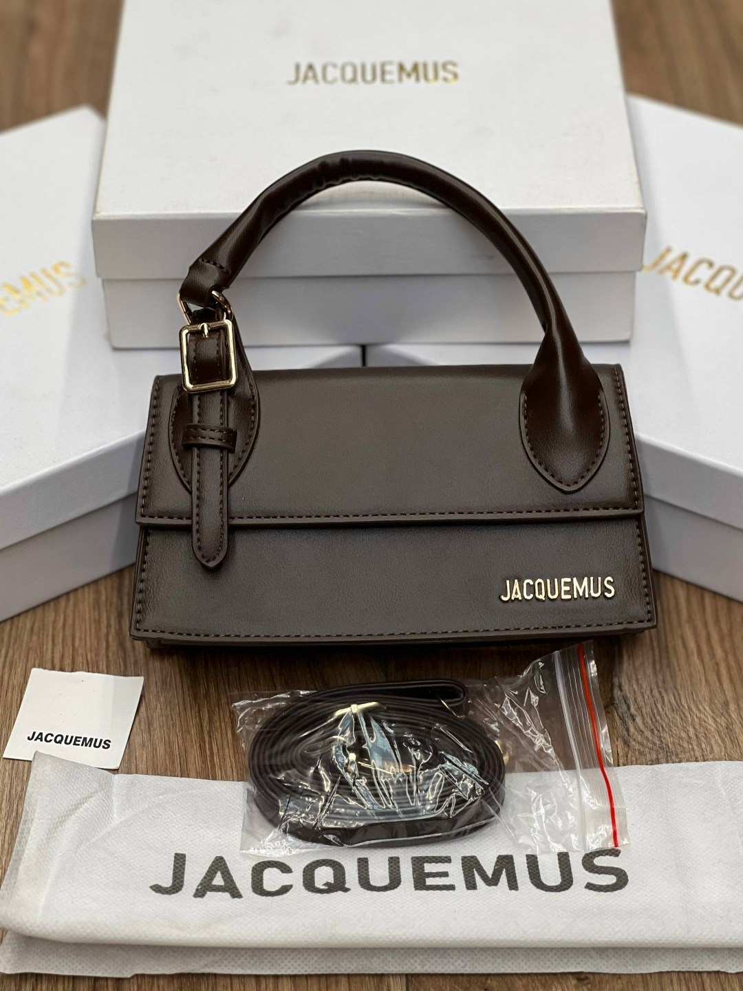сумки jacquemus,сумка jacquemus 24/13 см,сумочка-клатч jacquemus,jacquemus сумка мини,jacquemus сумка на плечо