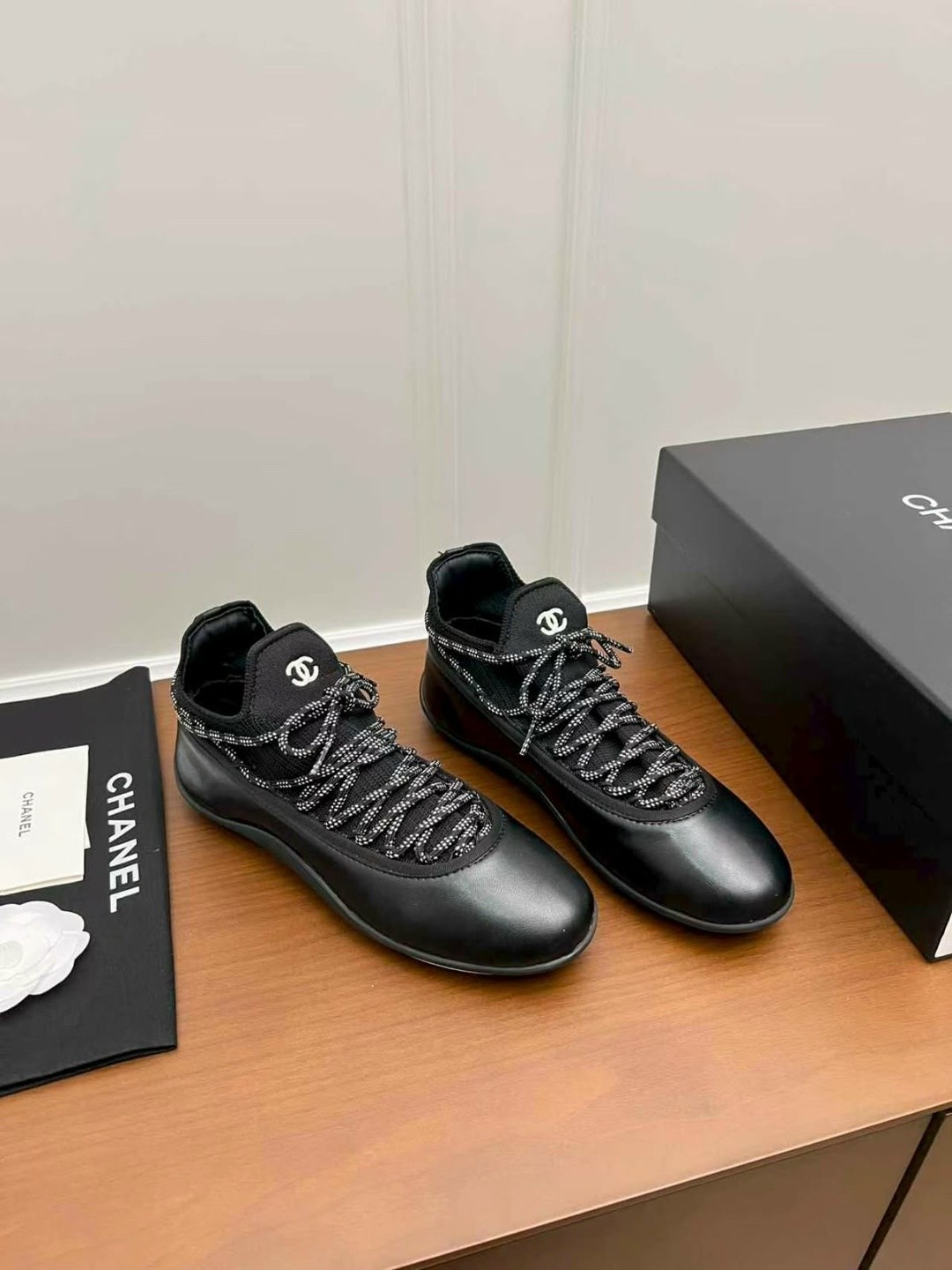 ,женские кроссовки,брендовые кроссовки,мужской кроссовки,кроссовки prada