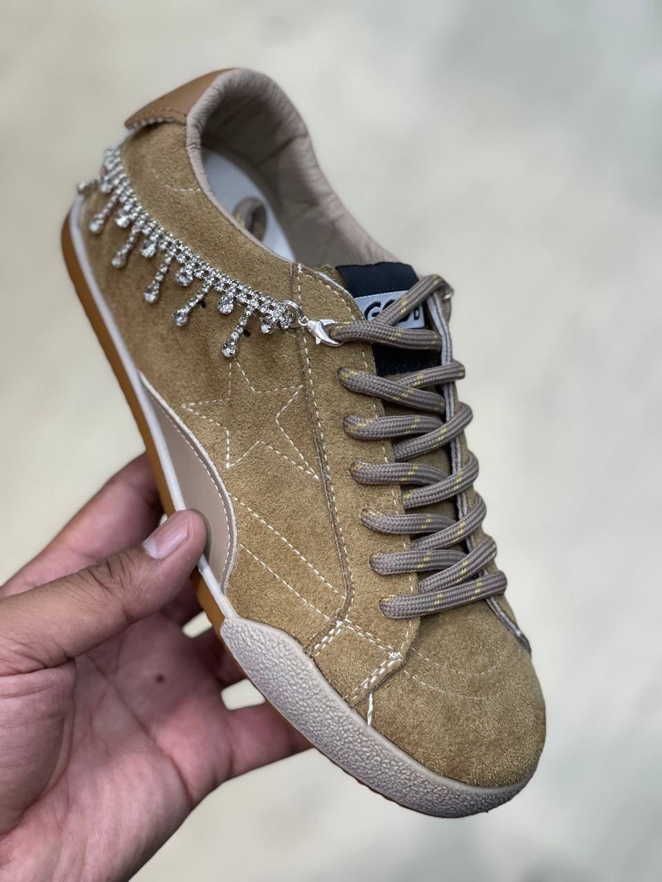 ,женские кроссовки,женская ,обуви,кроссовки golden goose