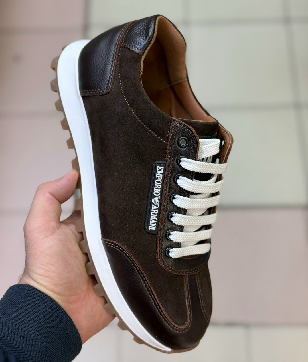 кроссовки emporio armani,кожаные кроссовки emporio armani,кроссовки мужские armani,,кроссовки armani