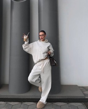 Костюм