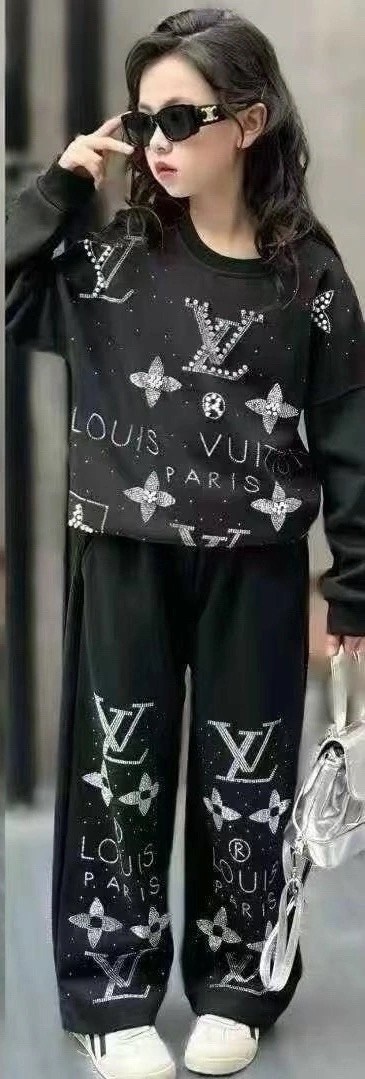 комплект одежды louis vuitton,костюм теплый,трикотажные костюмы,костюм луи виттон,костюм детский