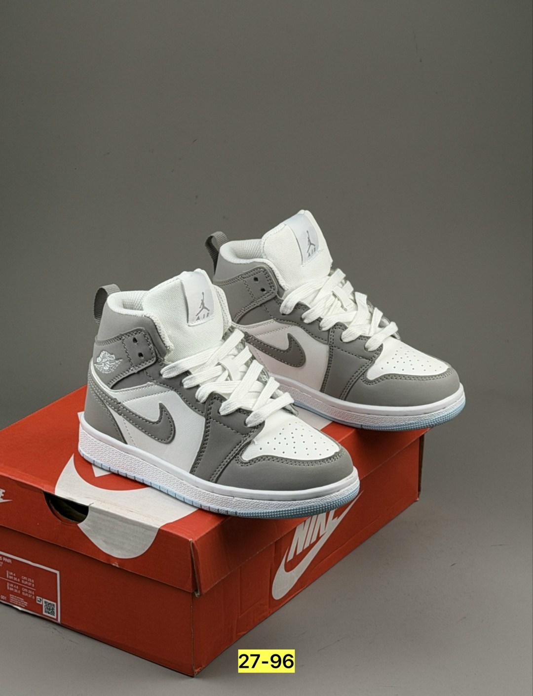 кроссовки nike air jordan 1,nike air jordan 1 mid,кроссовки air jordan 1 mid se,jordan 1 mid light smoke grey,кроссовки