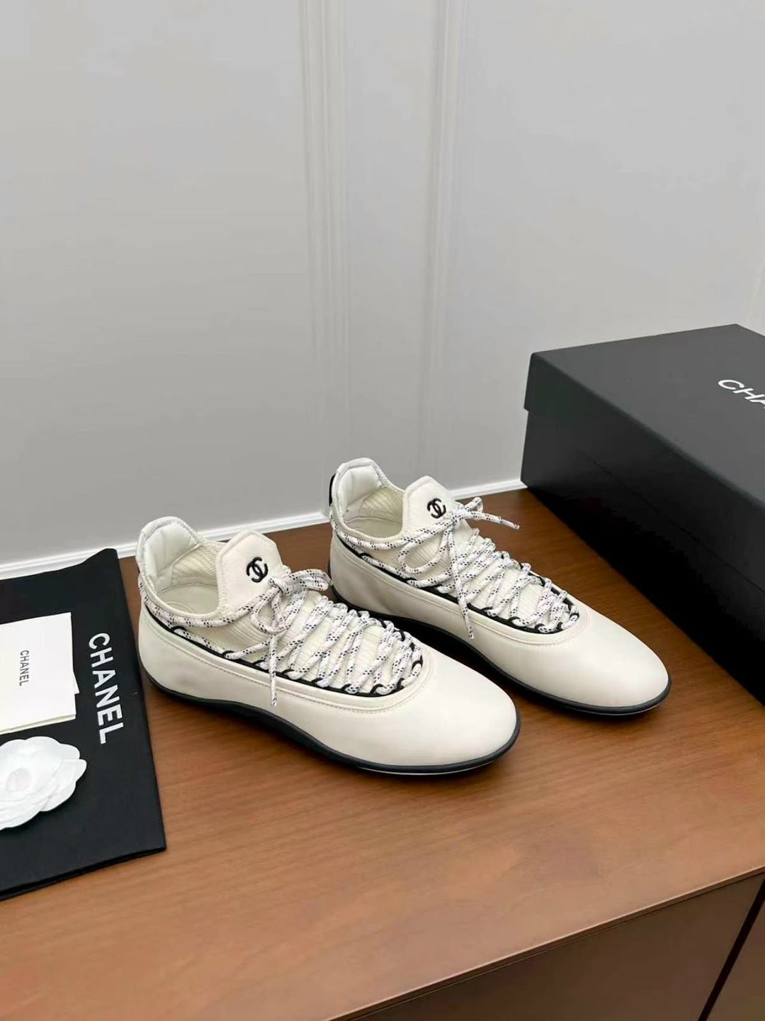 ,женские кроссовки,брендовые кроссовки,мужской кроссовки,кроссовки prada