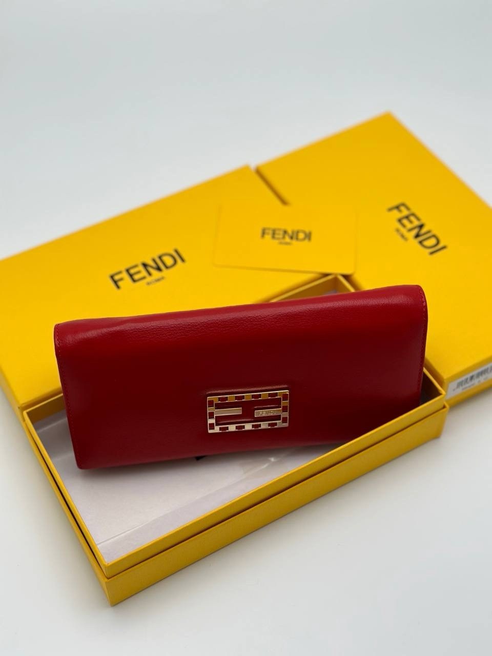 fendi кошелек,fendi женский кошелек,брендовый кошелек fendi,кошелек фенди женский,fendi fendi