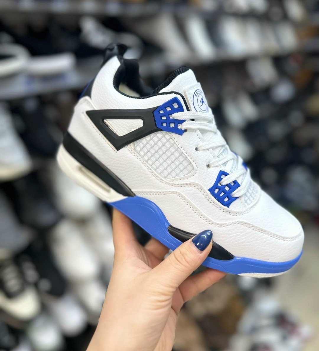 кроссовки женскиe,кроссовки nike air jordan 4 retro,кроссовки,спортивная ,