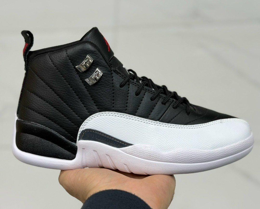 кроссовки air jordan 12 retro winterized gs triple black,баскетбольная ,кроссовки air jordan 12 retro winterized bq6850-001 черный,air jordan 12 retro,кроссовки 12 ретро air jordan черный