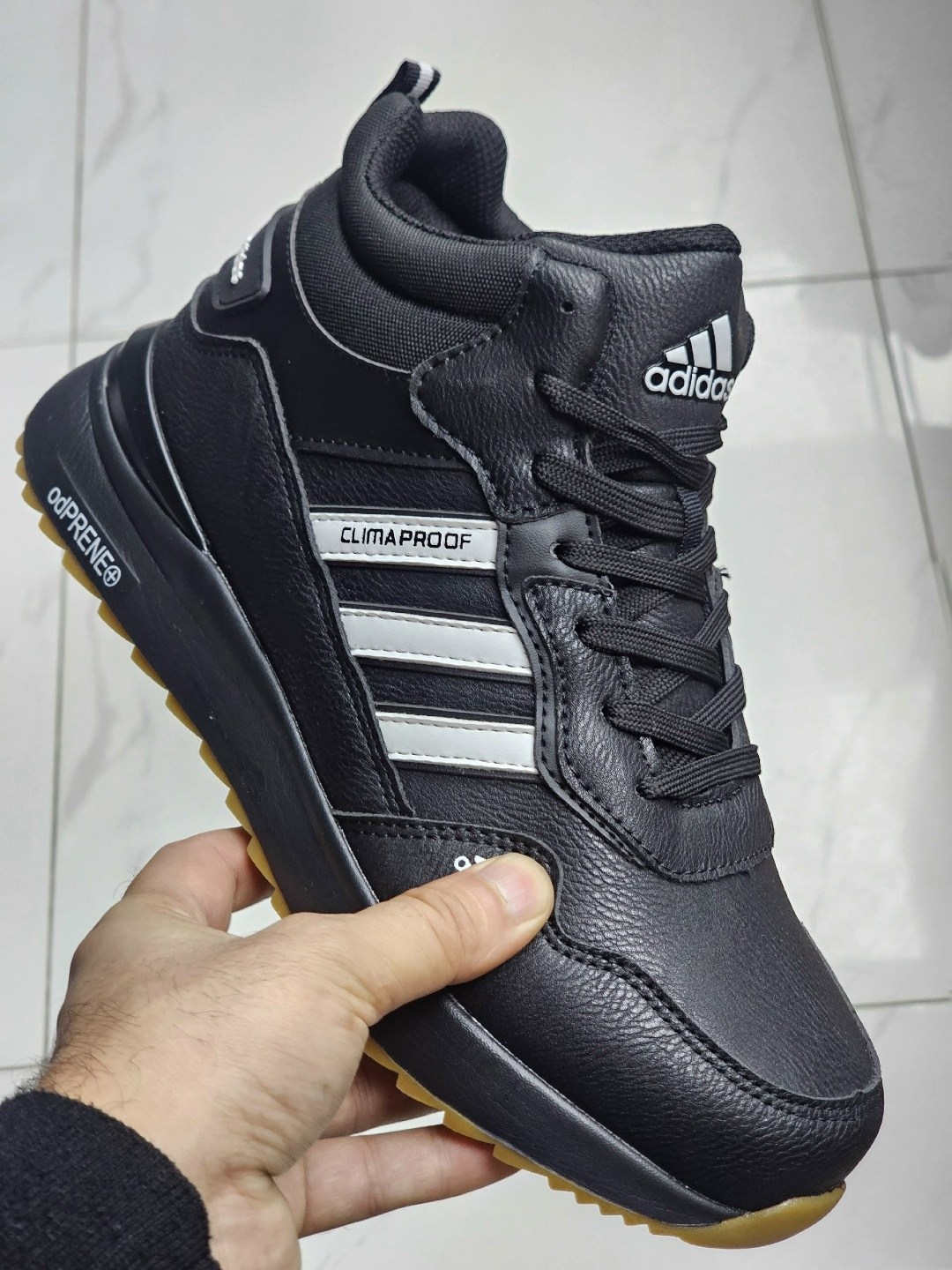 адидас иники мужские зимние кроссовки,кроссовки зимние мужские adidas,кроссовки зимние adidas,кроссовки мужские adidas,зимние кроссовки мужские адидас