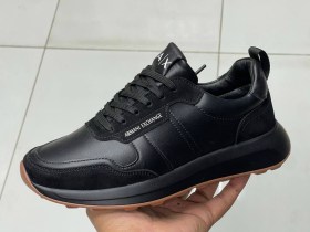 Кроссовки